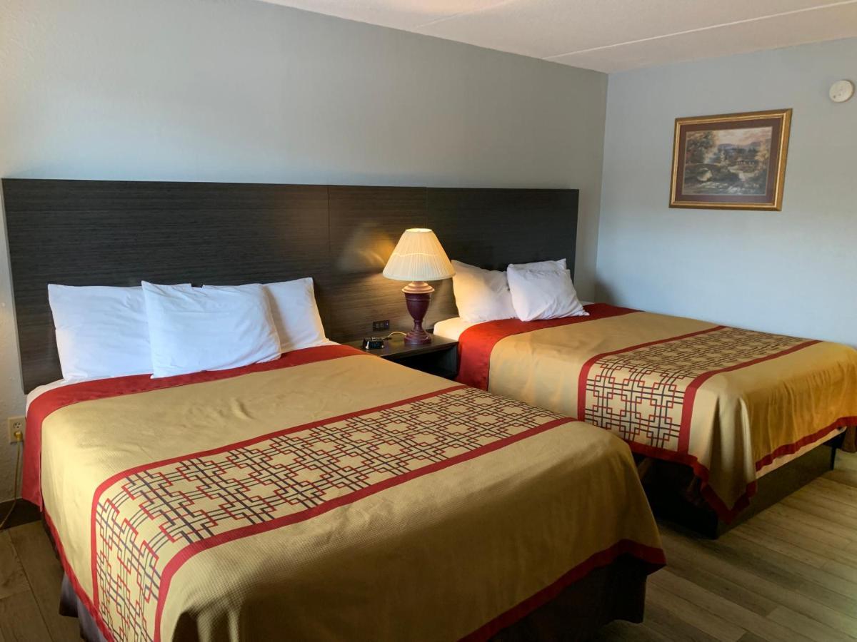 Pigeon Forge Parkway Inn Extérieur photo