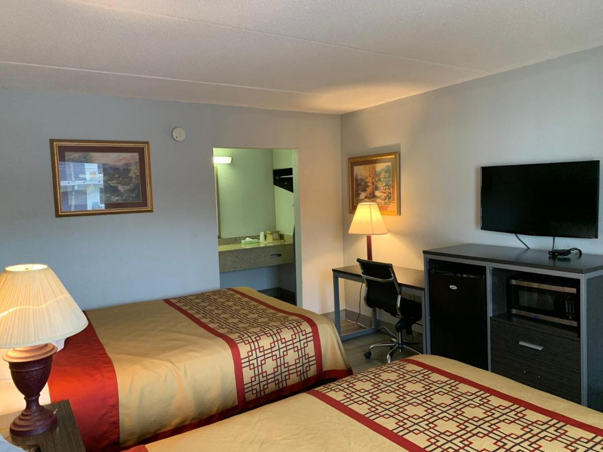Pigeon Forge Parkway Inn Extérieur photo