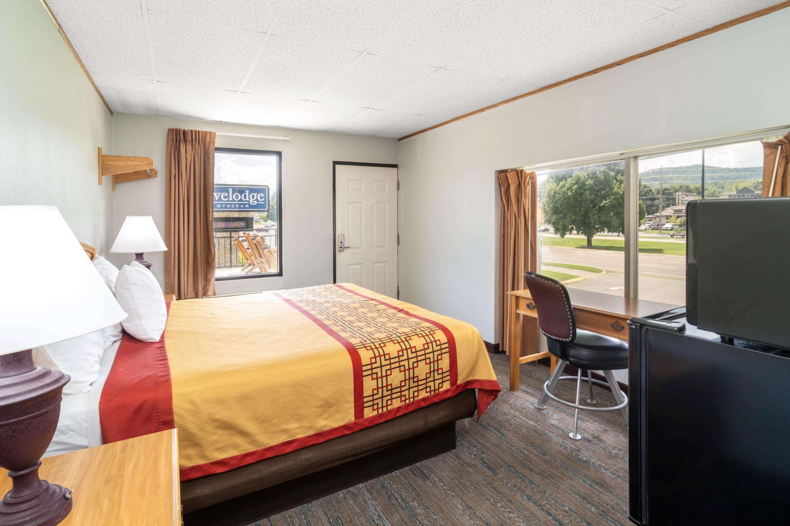 Pigeon Forge Parkway Inn Extérieur photo