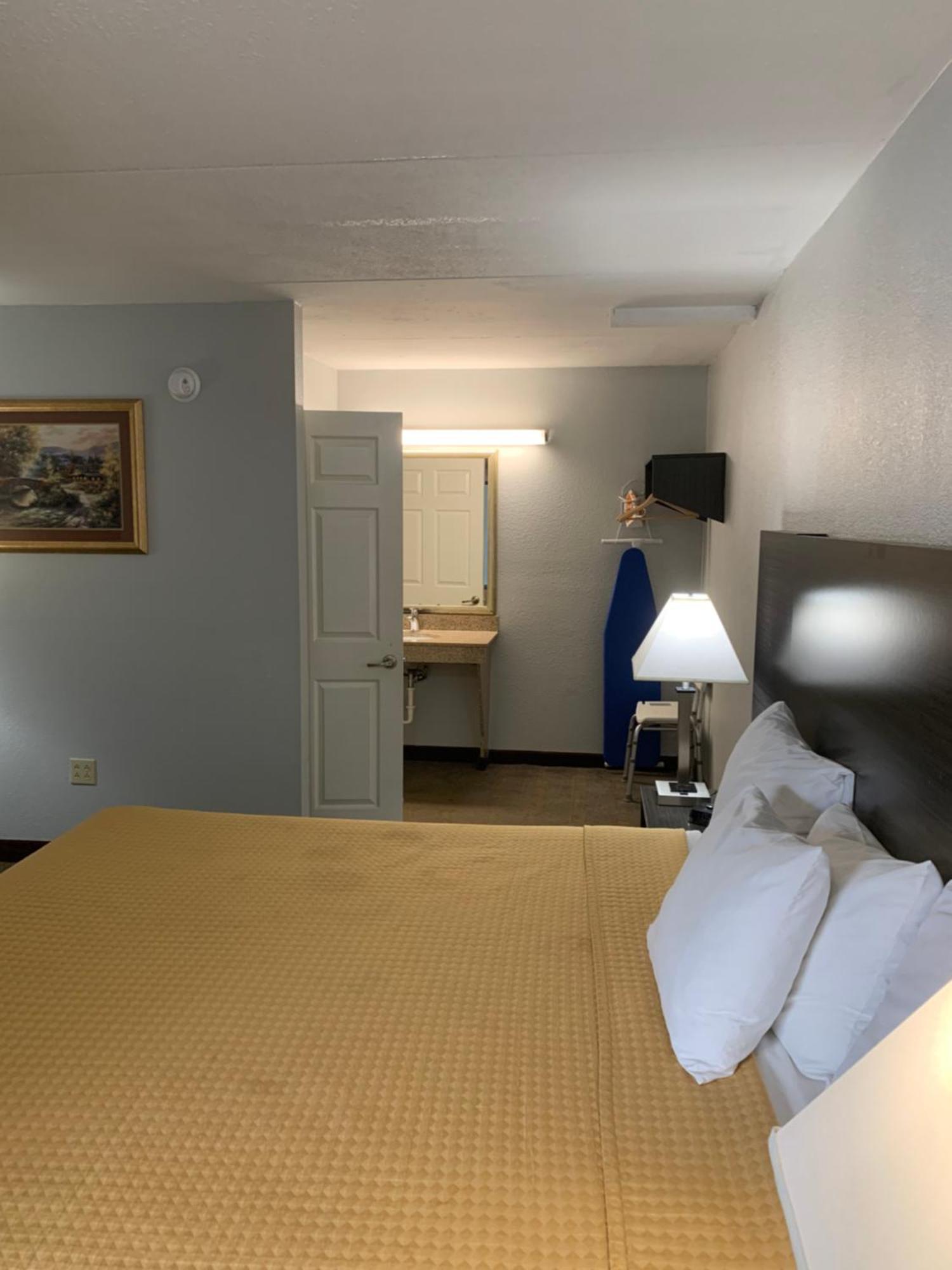 Pigeon Forge Parkway Inn Extérieur photo