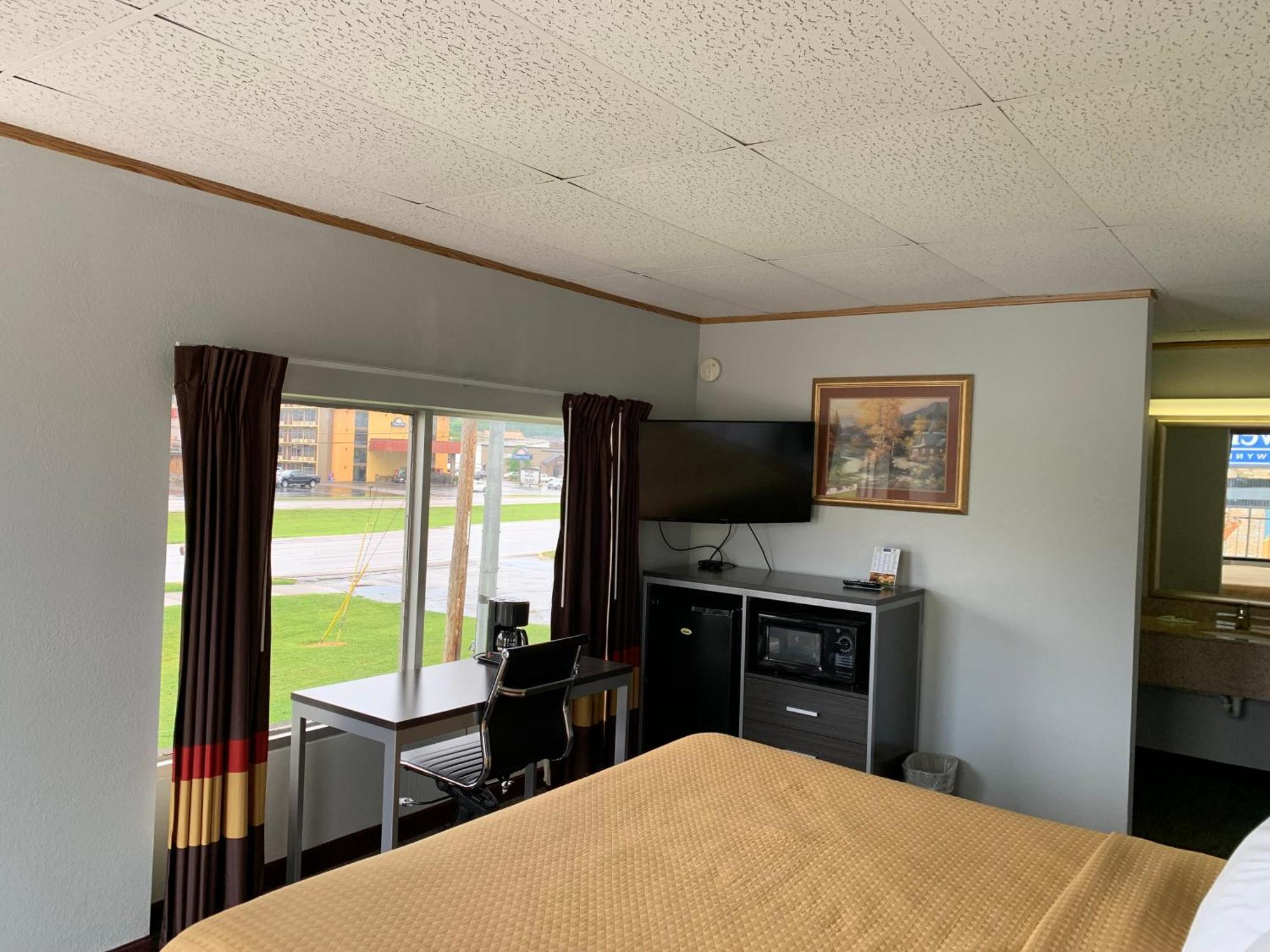 Pigeon Forge Parkway Inn Extérieur photo