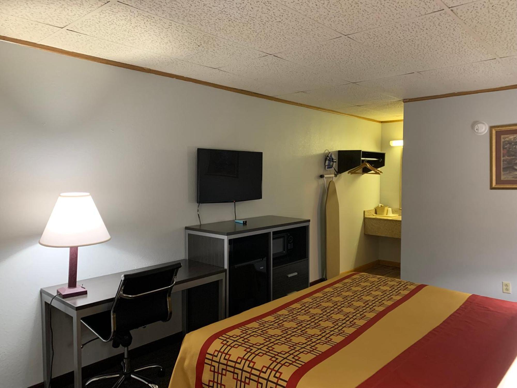 Pigeon Forge Parkway Inn Extérieur photo
