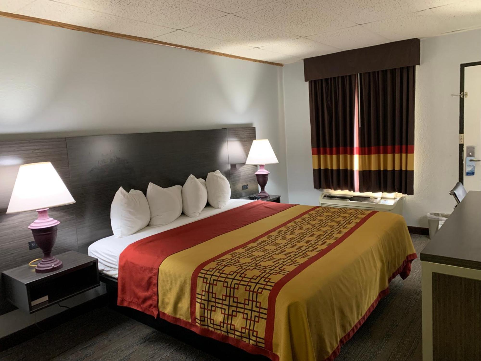 Pigeon Forge Parkway Inn Extérieur photo