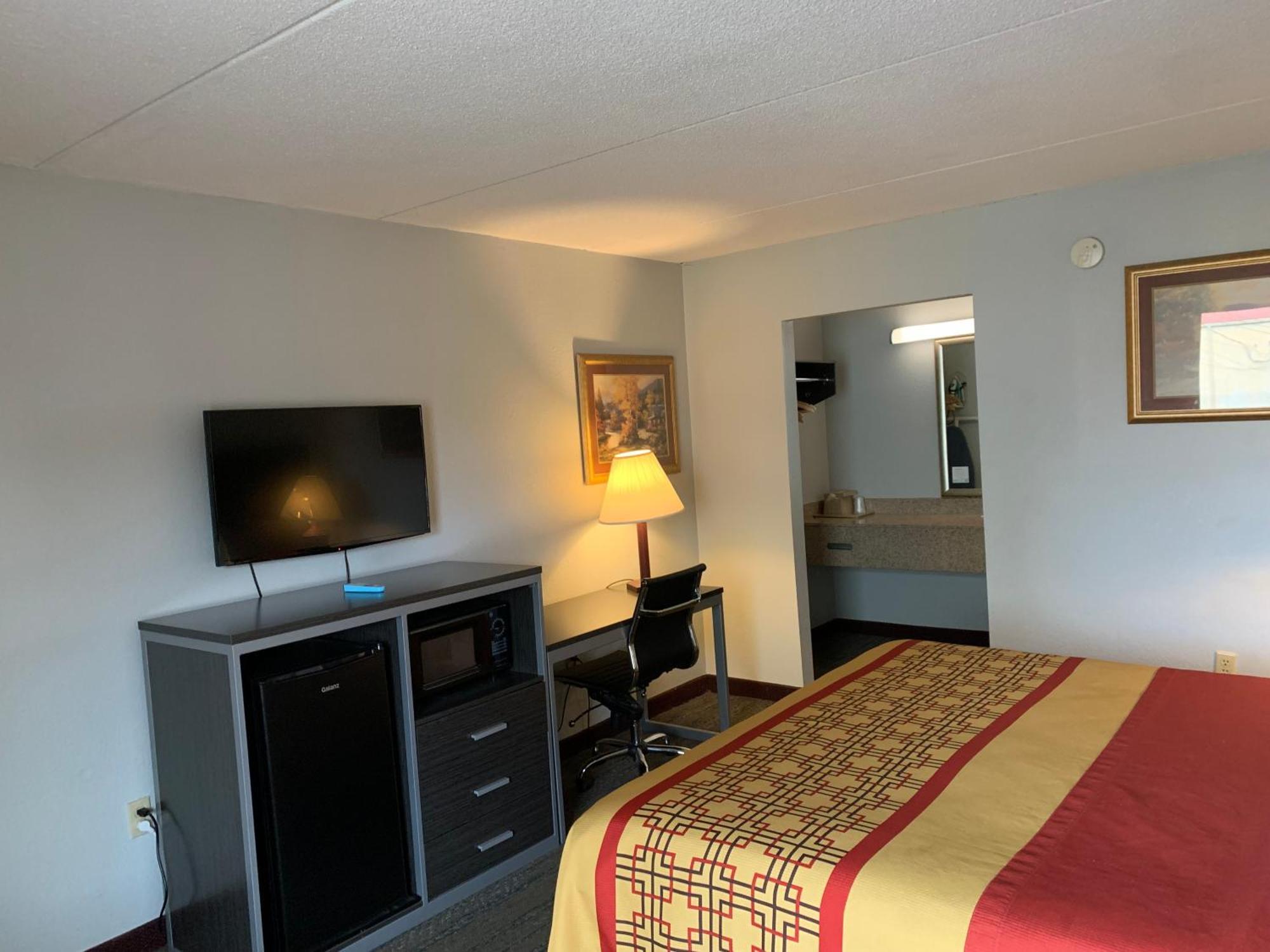 Pigeon Forge Parkway Inn Extérieur photo