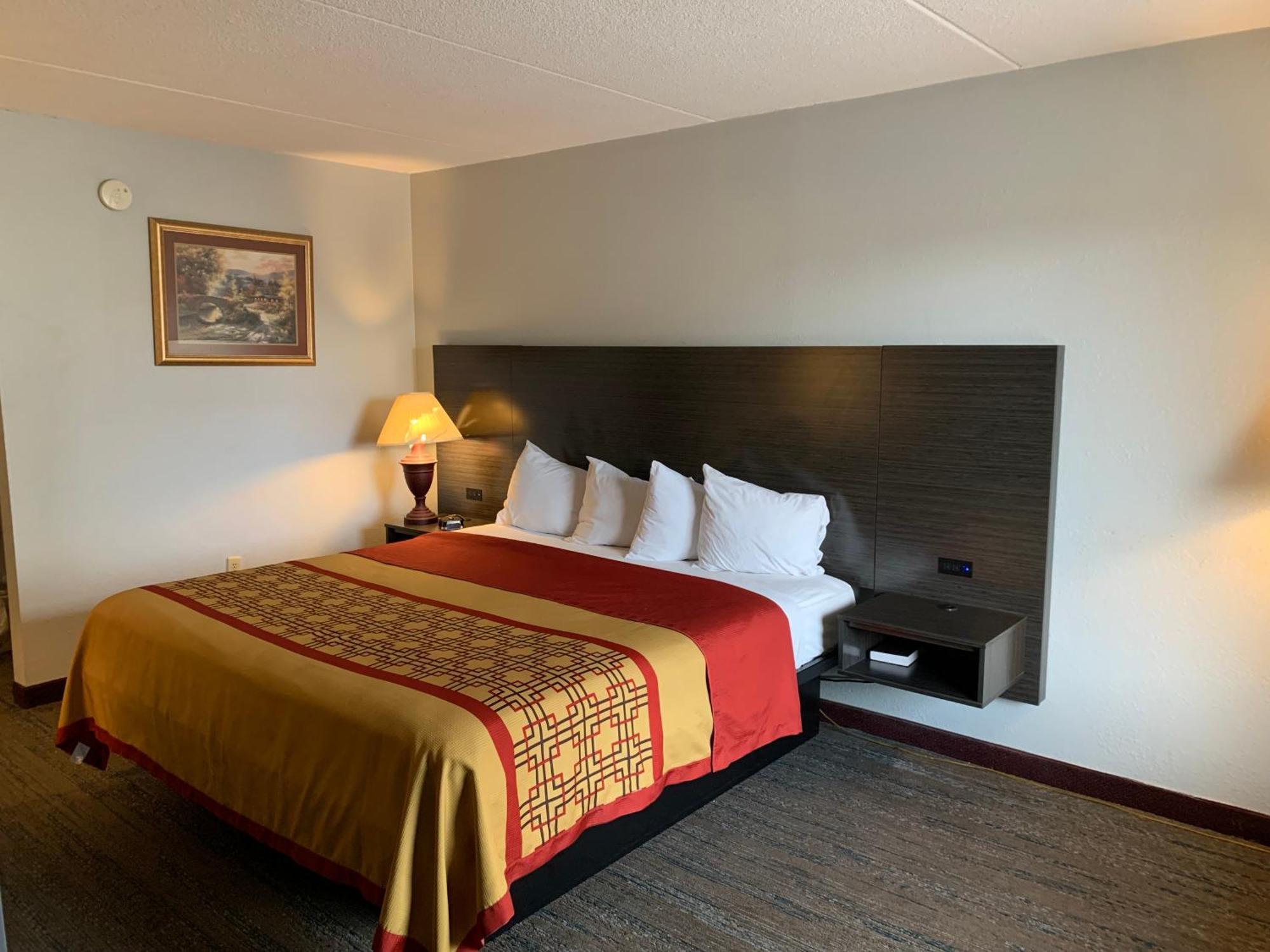Pigeon Forge Parkway Inn Extérieur photo